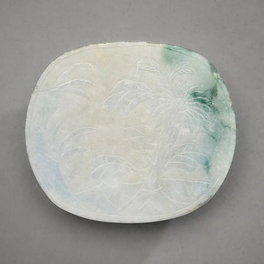 Chinese Carved Jade Foliate Belt Buckle