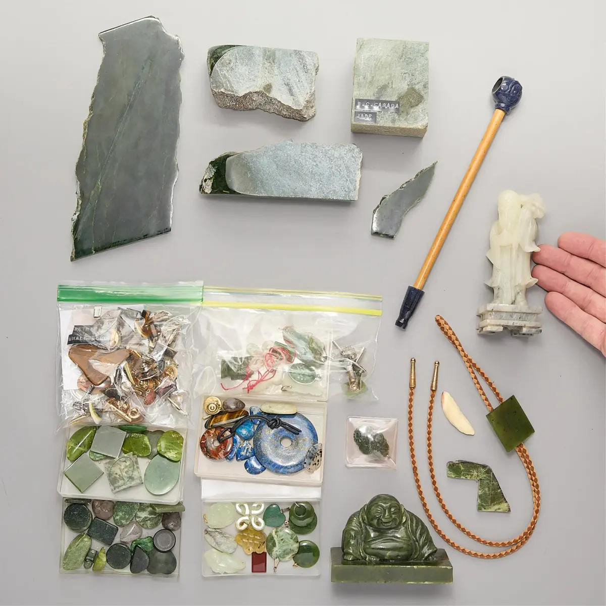 Approx. 80 Pcs Jade & Hardstone Collection
