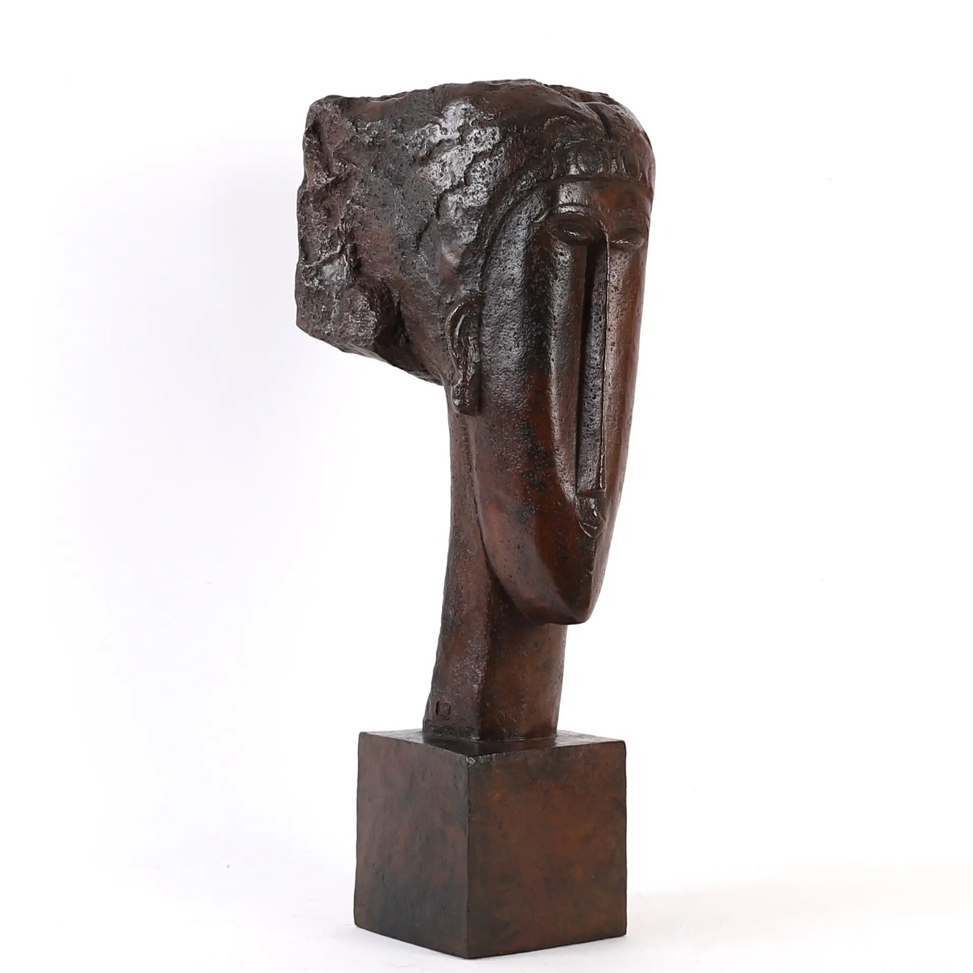 IMPORTANT SCULPTURE "HEAD OF A YOUNG GIRL WITH BANGS" after - Lot 240