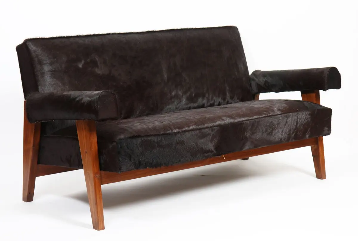 BLACK TEAK SOFA by Pierre JEANNERET (1896–1967) and LE CORBU - Lot 249
