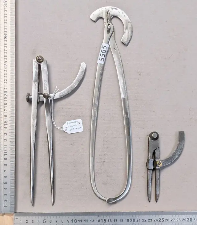 Three antique compasses with hallmarks—see photos for dimensions and condition
