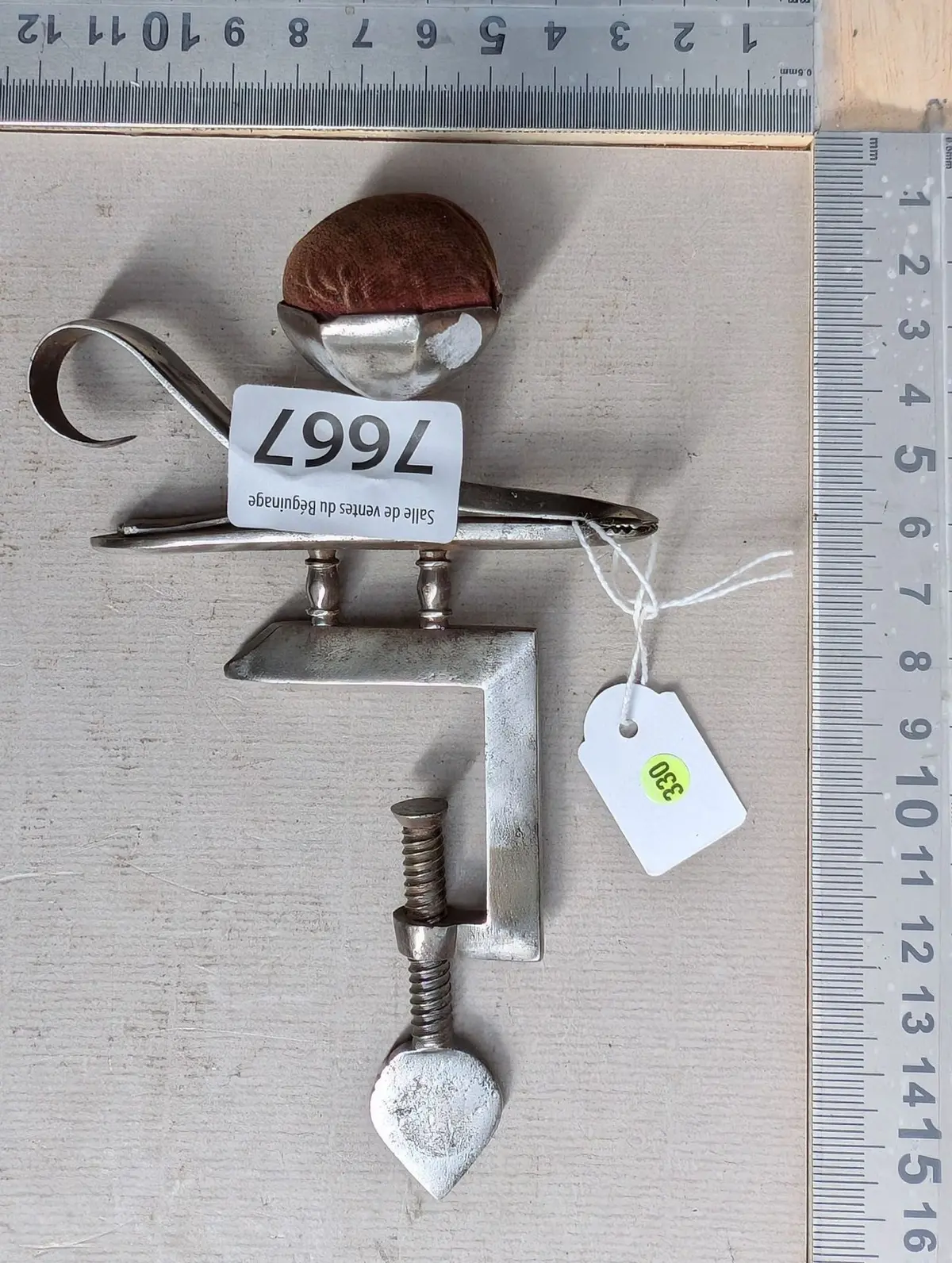 1 forged brass-steel needle holder - See photos for dimensions and condition
