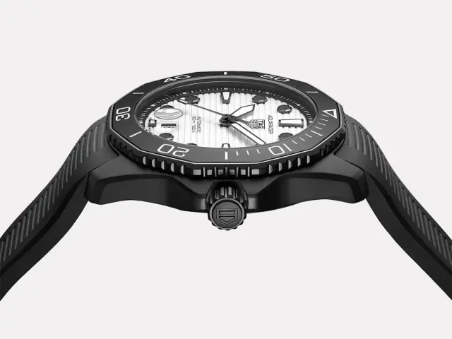 TAG Heuer Aquaracer Professional 300 43mm Ref#WBP201D.FT6197