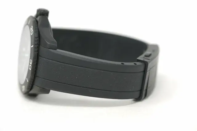 TAG Heuer Aquaracer Pro 200 Solargraph 40mm WBP1112.FT6199 rubber strap