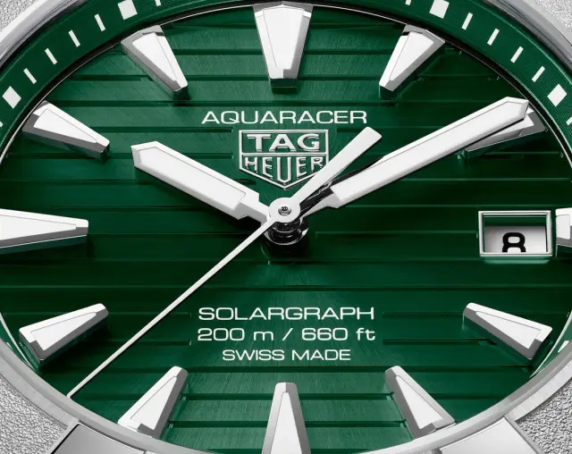 TAG Heuer Aquaracer Professional 200 Solargraph Green dial 40mm WBP1118.BA0047