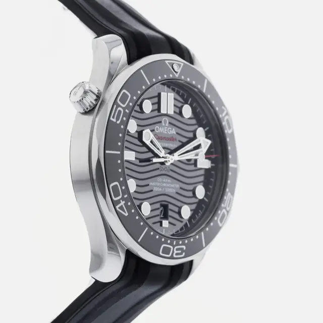 Omega Seamaster Diver 300M Black dial Mens watch 42mm 210.32.42.20.01.001