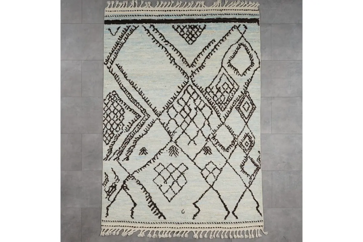 Käsinsolmittu matto, 184 x 137 cm, Berber