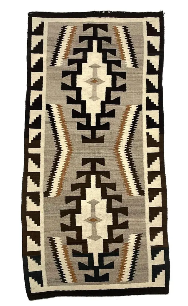 NAVAJO TWO GREY HILLS WEAVING / RUG