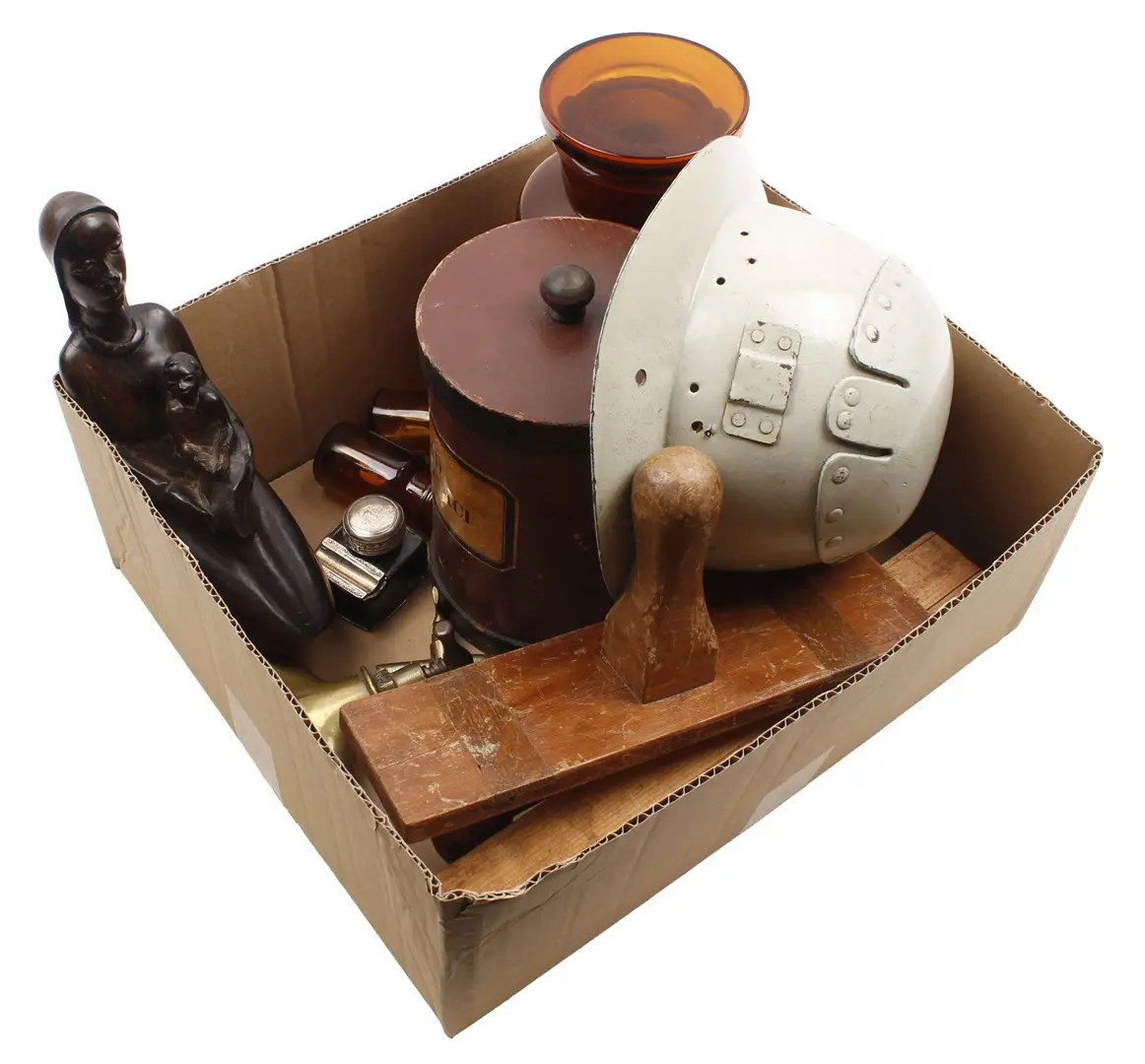 Doos divers waaronder apothekerspotten