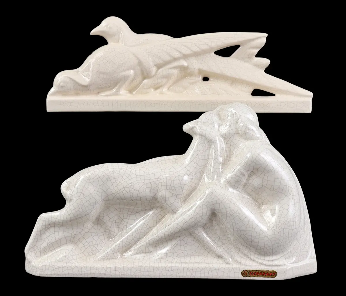 2 Art Deco-stijl aardewerken beelden in de vorm van fazanten en vrouw met hert