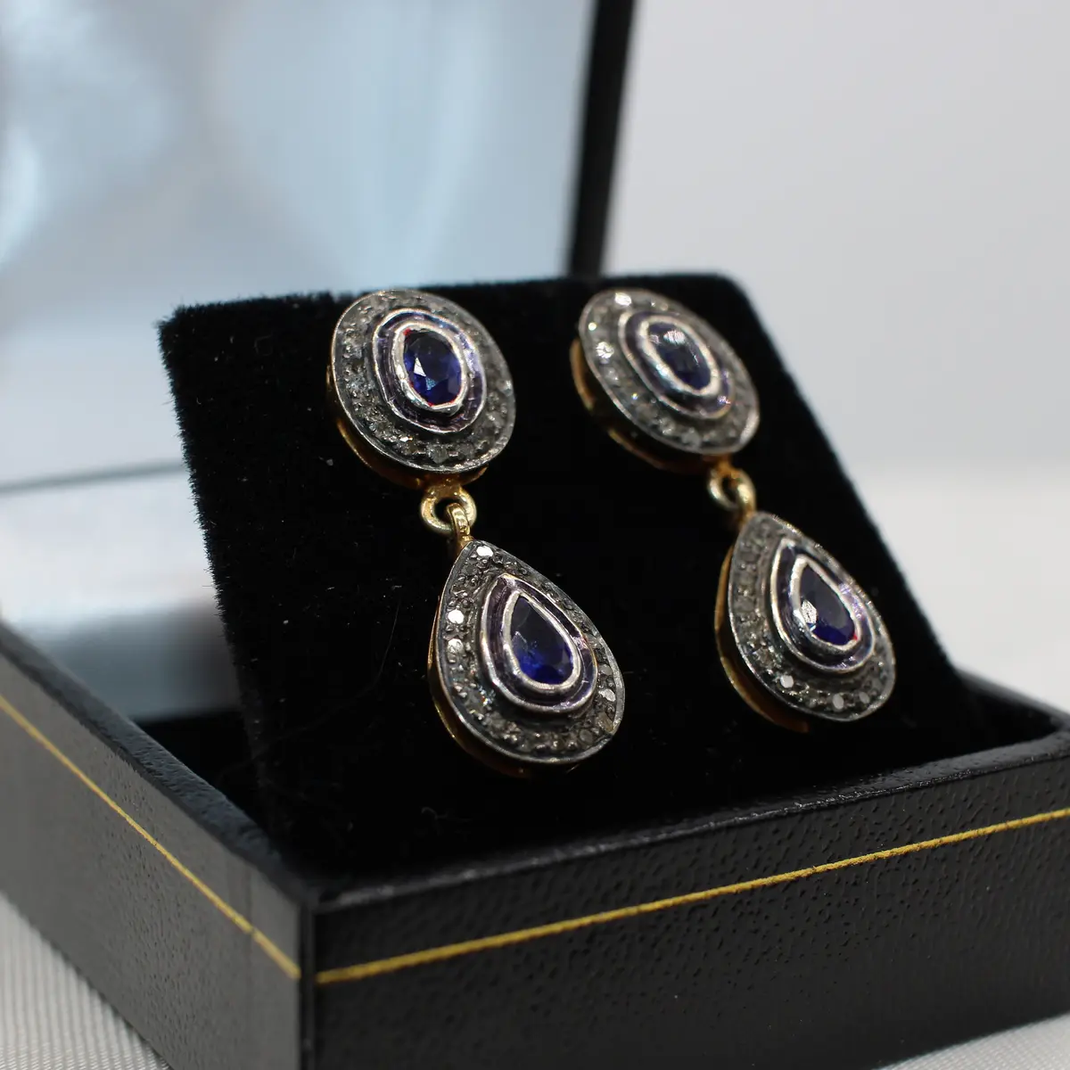 SAPPHIRE & DIAMOND DROP EARRINGS.
