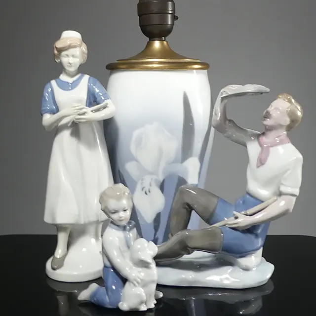 FIGURINER OCH LAMPA, underglasyr.