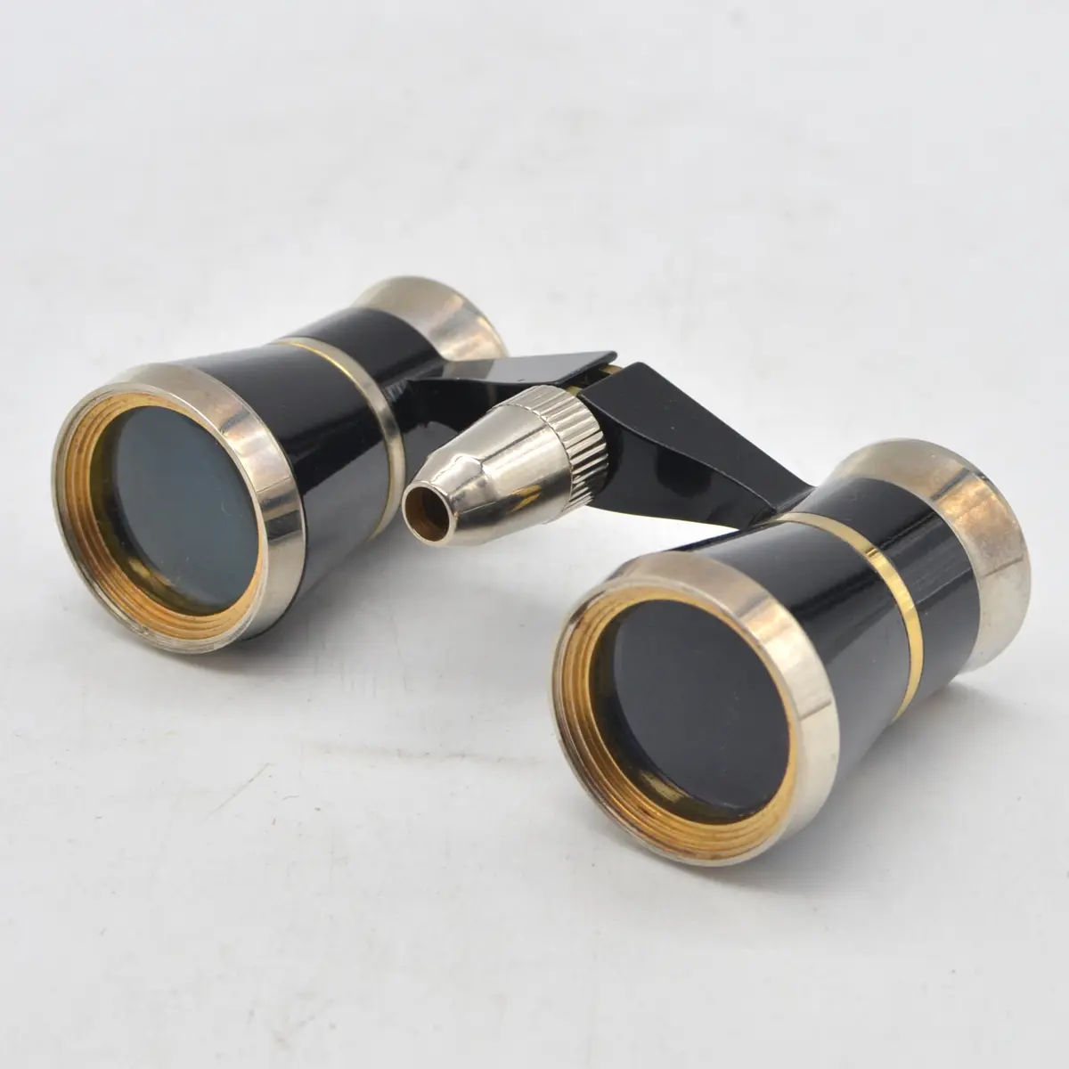 OPERNGLAS MIT LAMPE, SCHWARZ-GOLD, UM 1980ER.