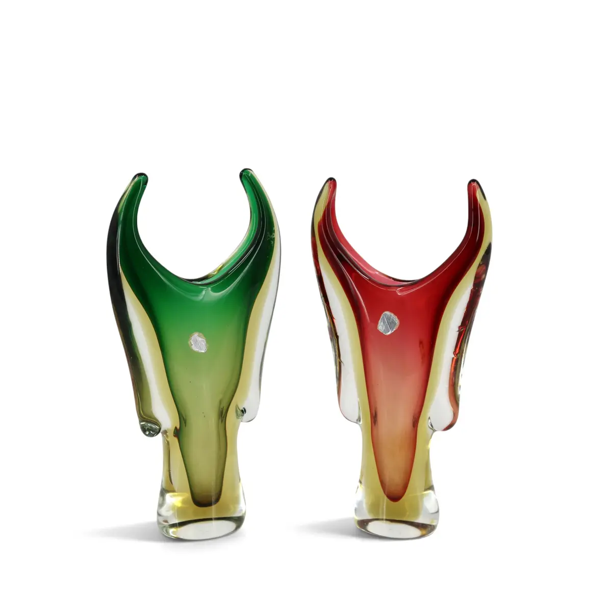 FLAVIO POLI. Vaser, 2 st, flerfärgat glas, sommerso, Murano, Italien, 1900-tal.