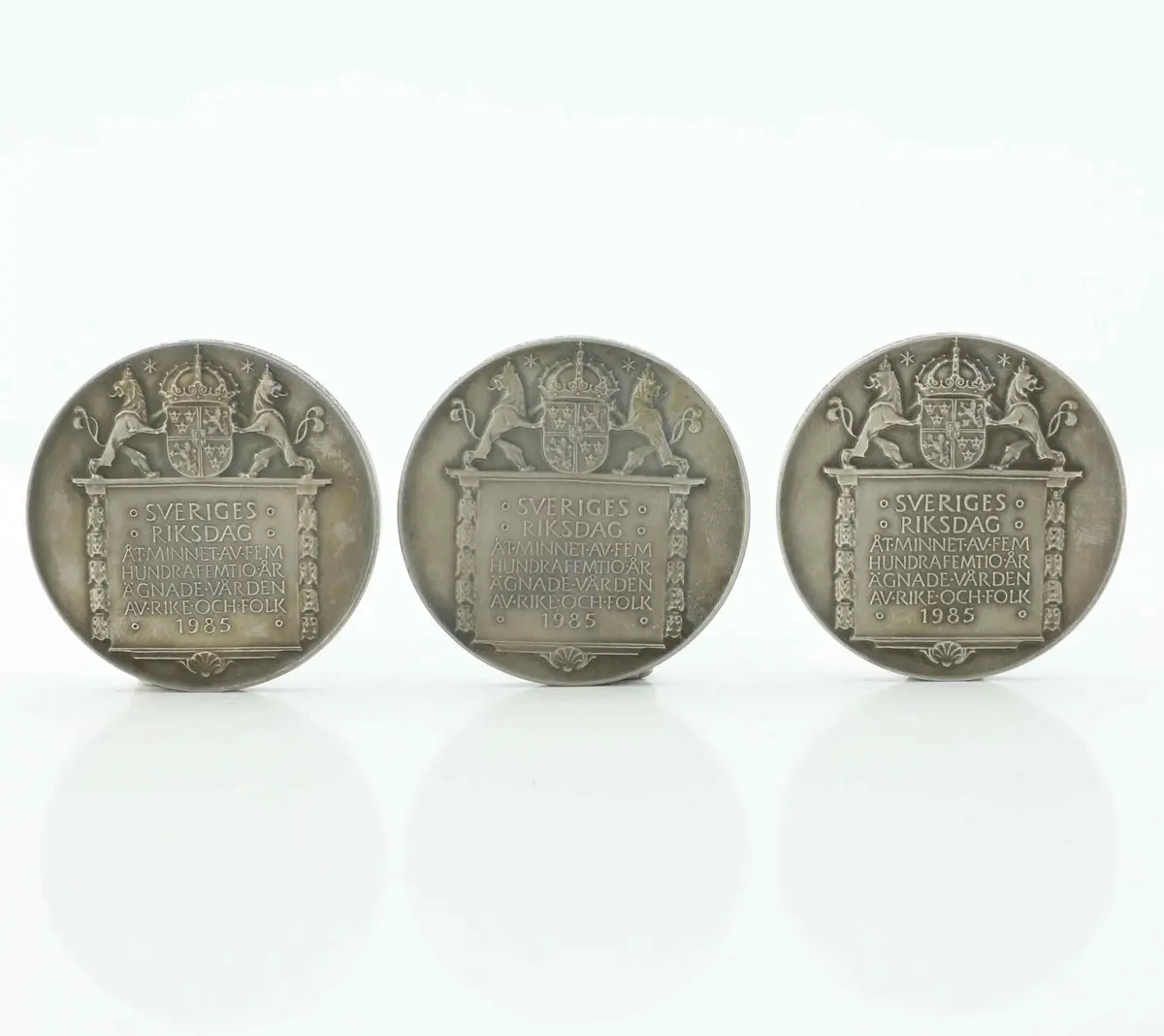 MEDALJER, 3 st, silver, Sveriges riksdag 1435-1985, utgivna i 550-årsminnet