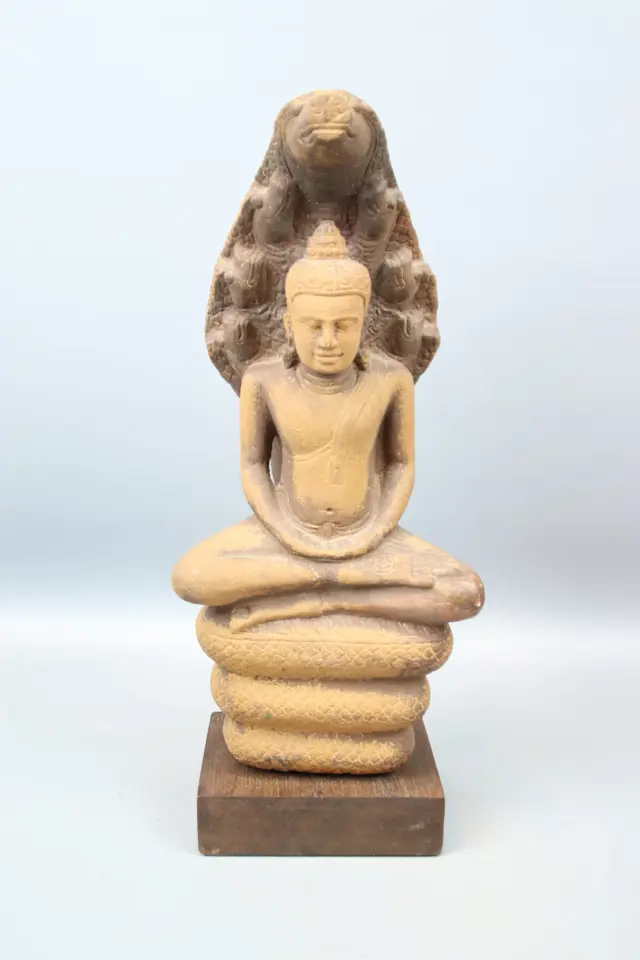 Buddha, sculture, ceramiche.
