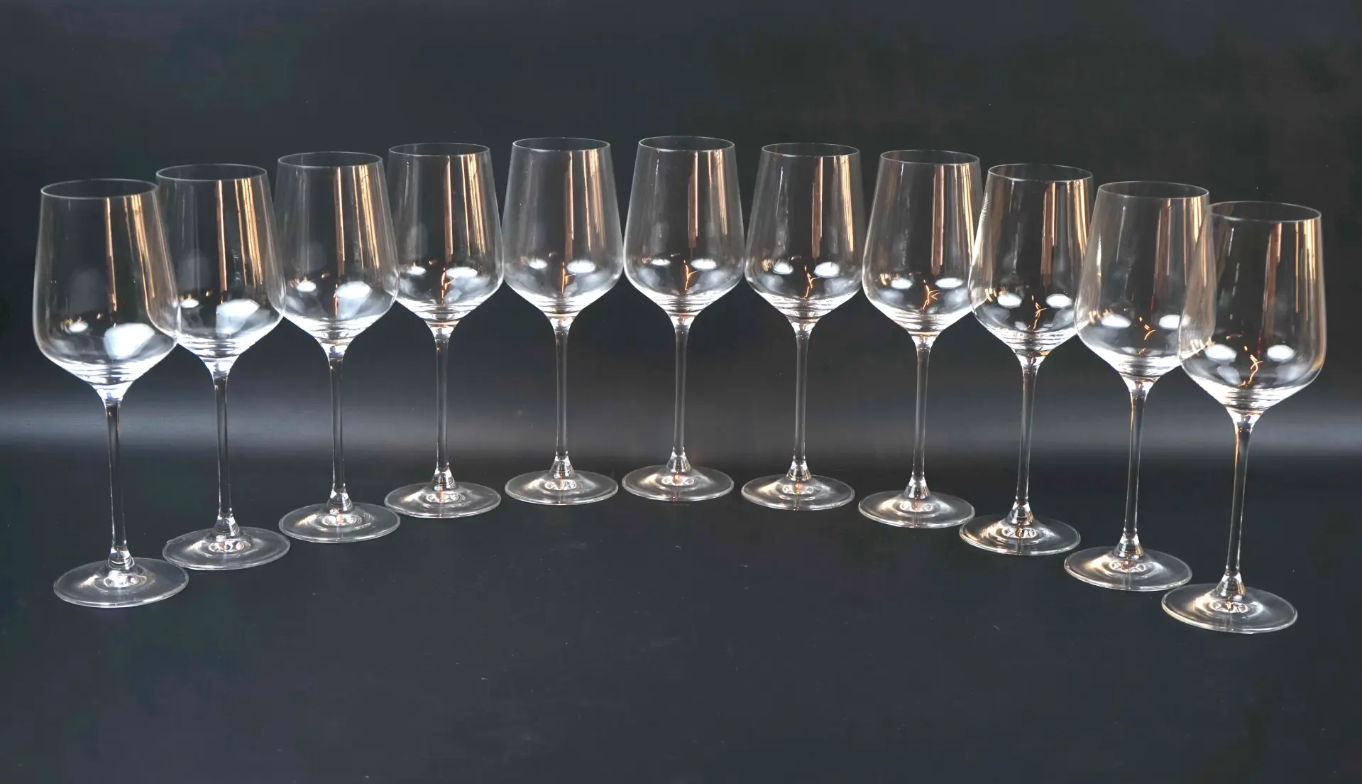 Bicchieri da vino, 11 pezzi, notizie da tavolo.