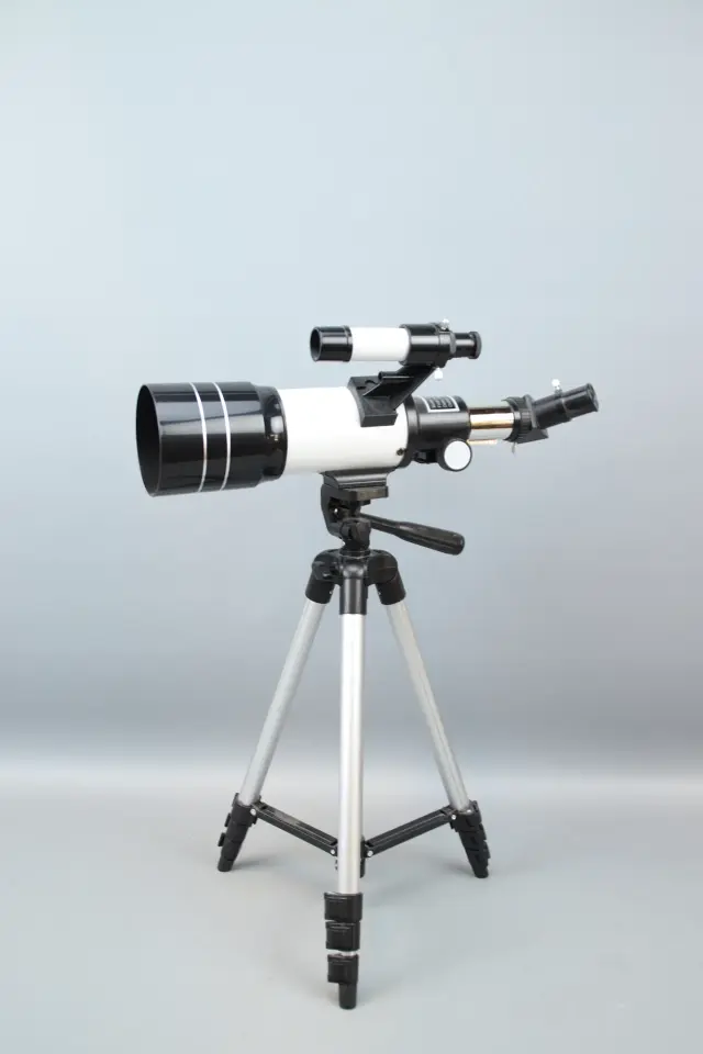 Osservare le stelle con accessori.
