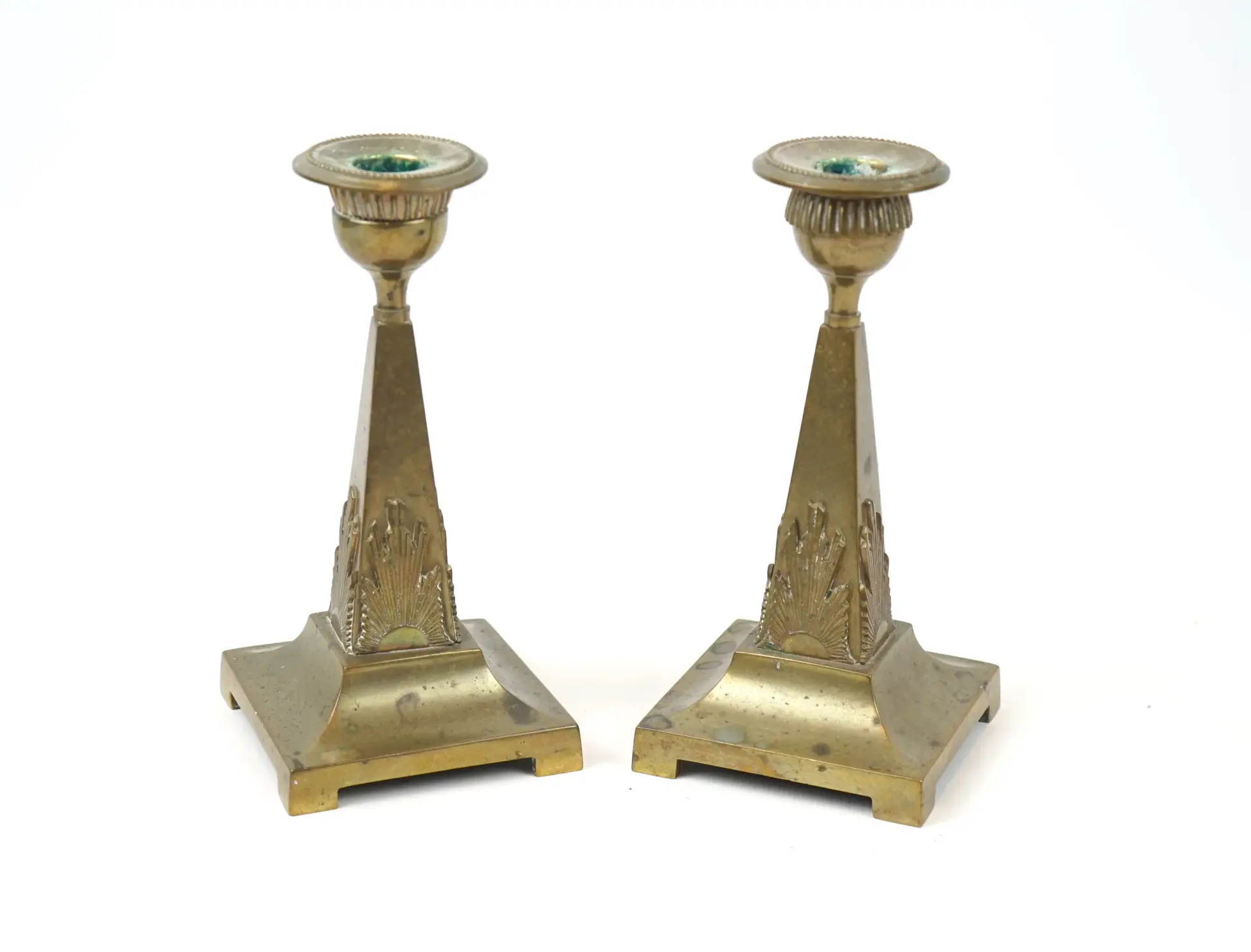 Candelabri, un paio, ottone, Gusums Bruk Nr.01, la prima metà del 1900.