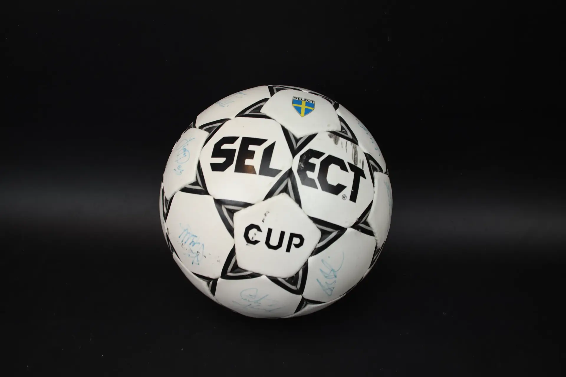 Calcio, rosa svedese per la Coppa del Mondo 1994, ingaggiato.