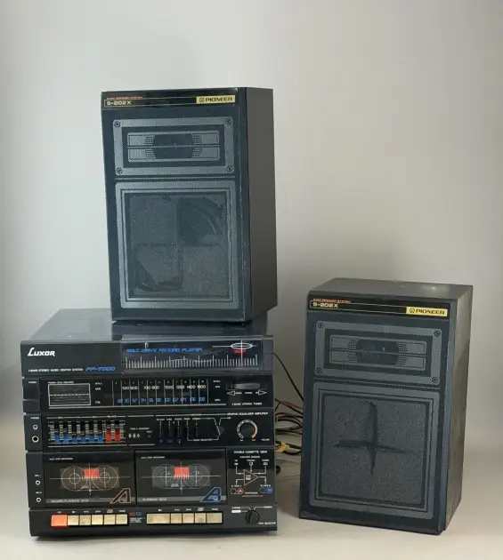 STEREO med högtalare, LUXOR PP 7000 + Pioneer S-2002X
