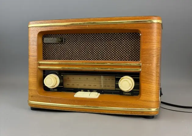 BORDSRADIO, Marquant, retro.