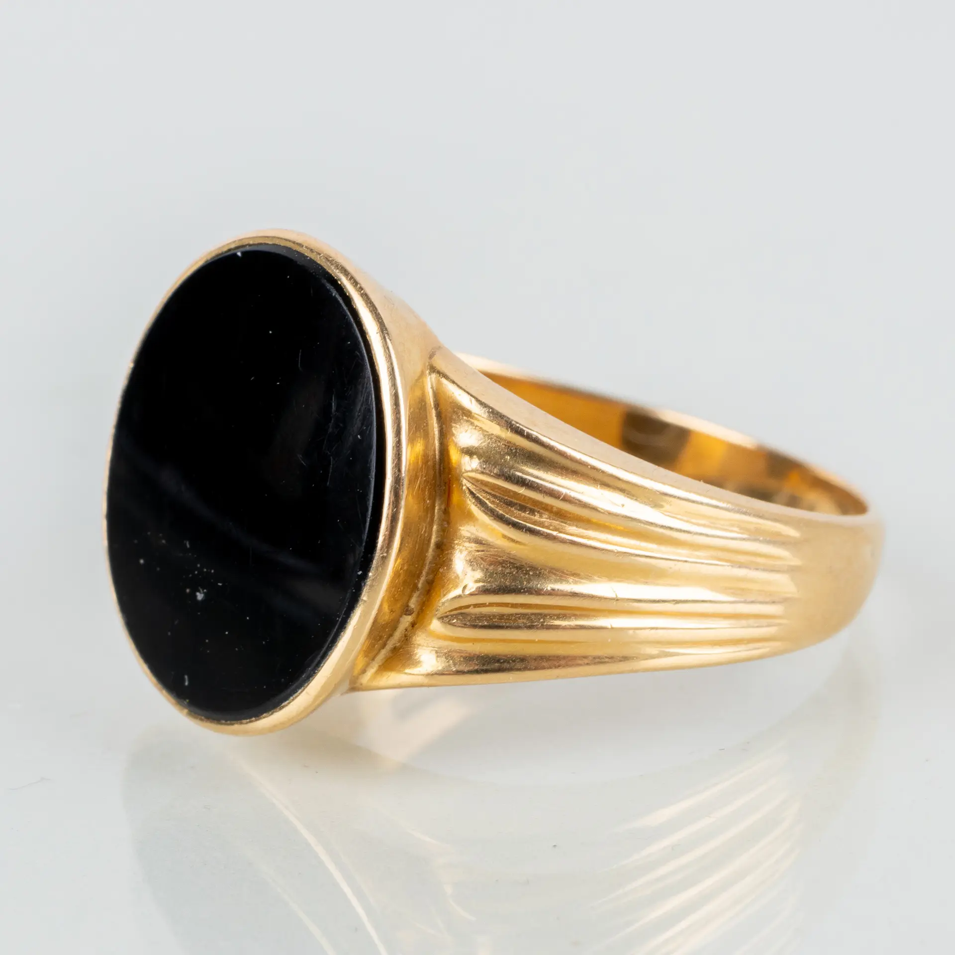 ANELLO SIGILLO, oro 18 carati, K&EC 1954, con onice nero