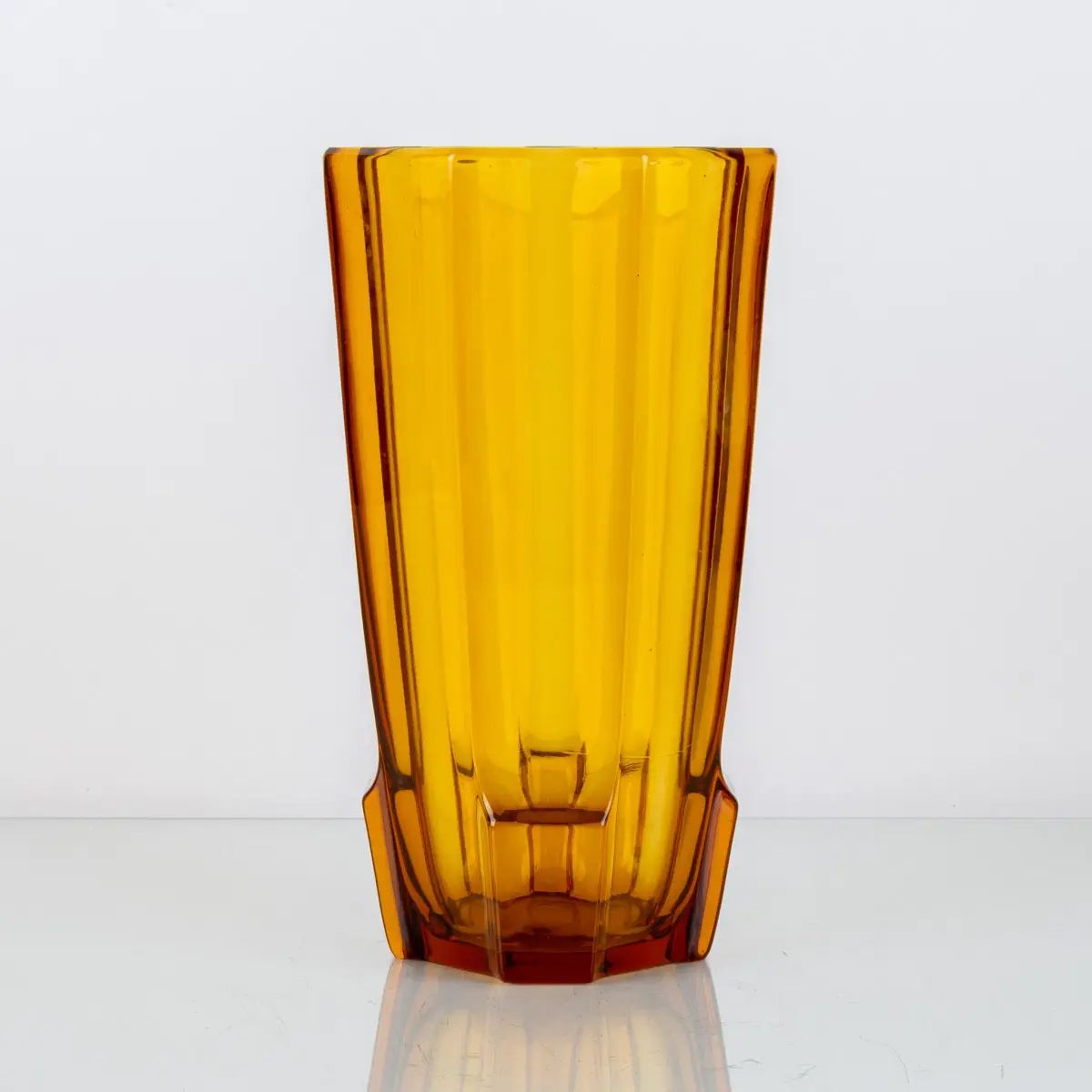 JOSEF HOFFMANN, forse, vaso di vetro, Art Déco, per Moser, primi anni del 1900