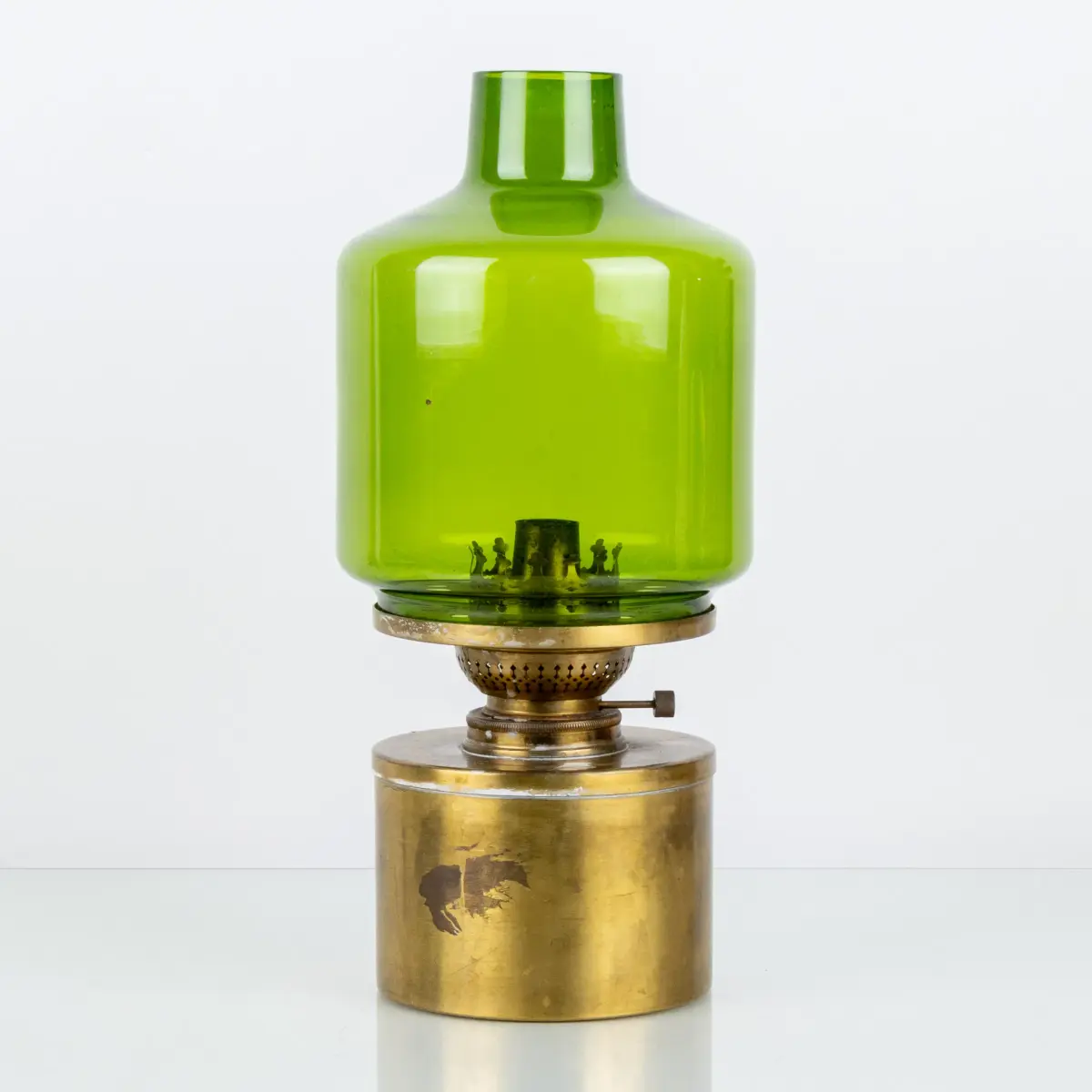 HANS-AGNE JAKOBSSON, lampada a cherosene da tavolo, ottone e vetro, modello L47, Markaryd