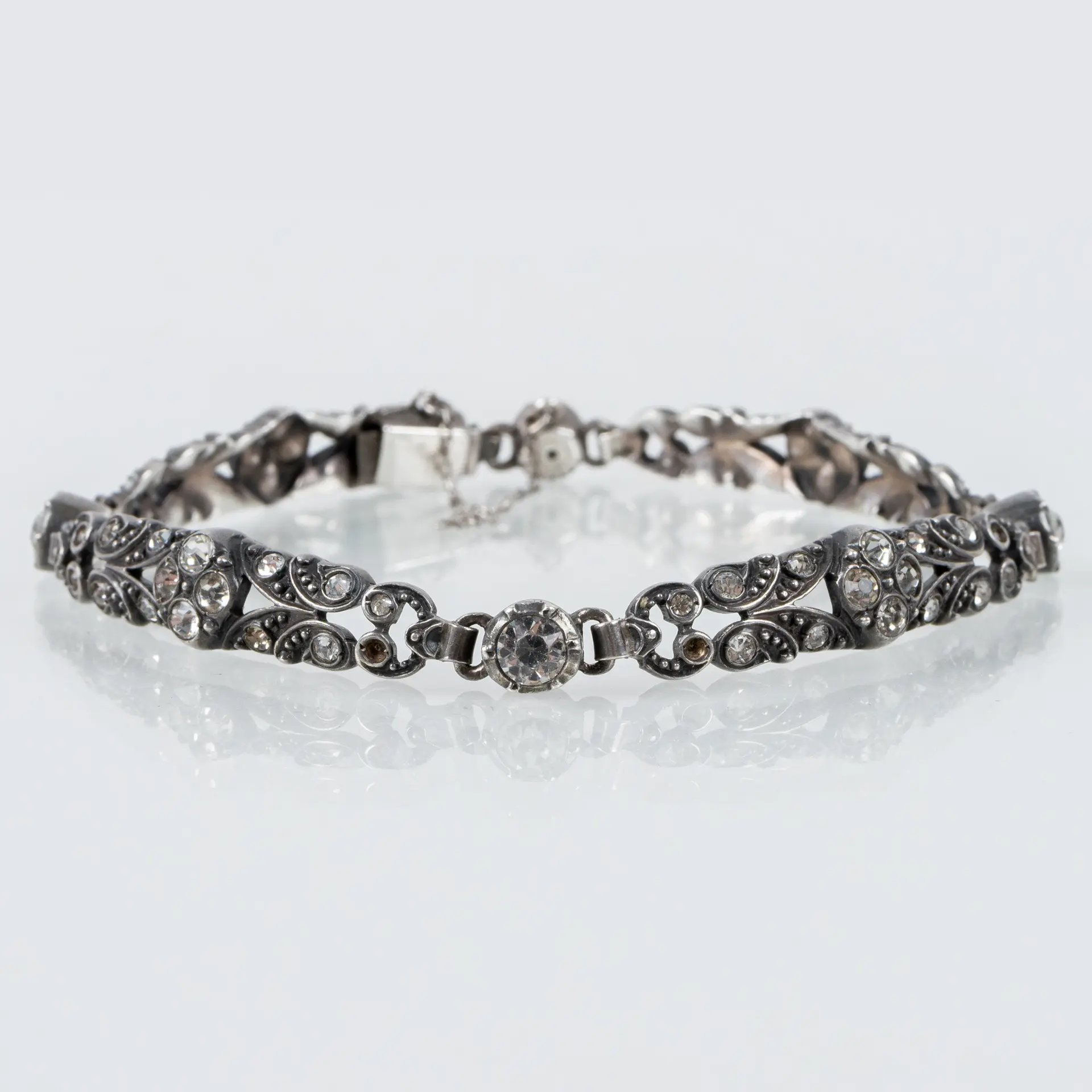 BRACCIALE, argento, con marchesiti, primi anni del 1900