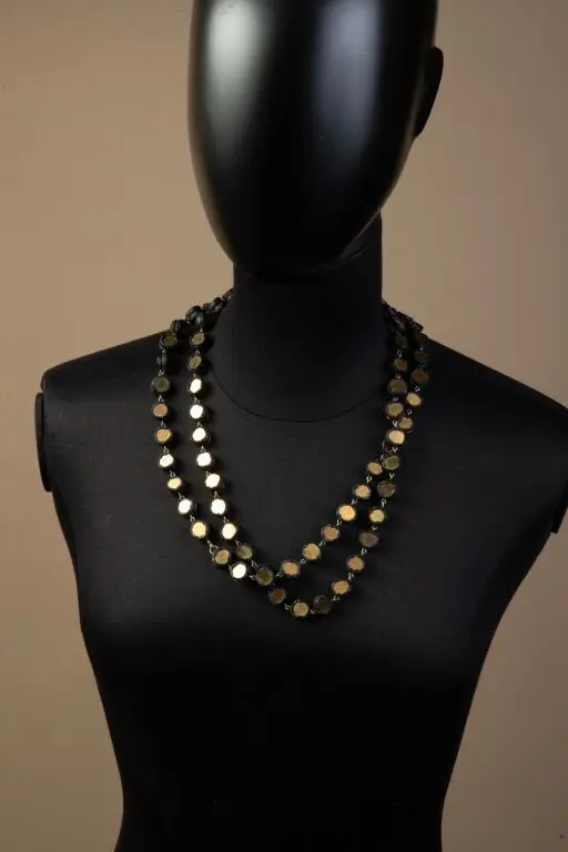 Line VAUTRIN (1913–1997). Long necklace in black Talosel, inlaid with