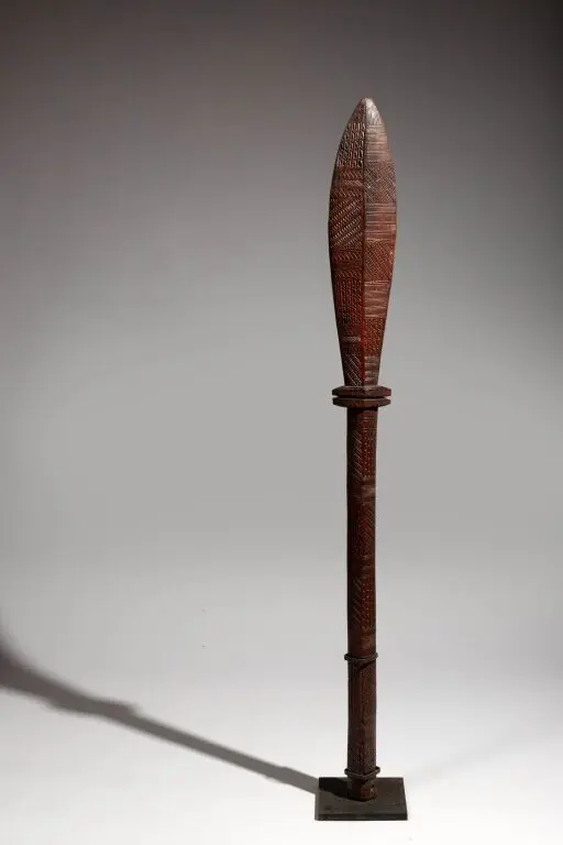 Club entirely engraved with geometric motifs. Samoa Islands, 19th