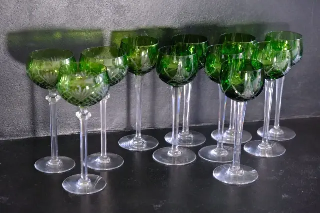 CRISTAL NANCY, France. Set of 8 two-tone cut crystal glasses; the