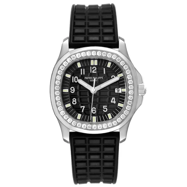 Aquanaut 'Luce' (Reference 5067A-001). A 35.6mm stainless steel diamond