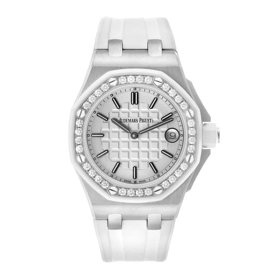 Royal Oak Offshore (Reference 67540SK.ZZ.A010CA.01). A 37mm stainless