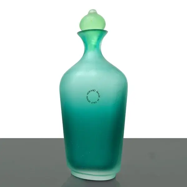 Bottiglia della serie "Velati" in vetro di Murano sommerso verde