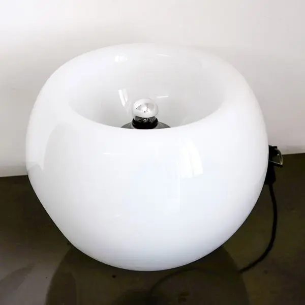 Lampada da tavolo in vetro bianco modello Vacuna, anni '60/'70 - Eleonore