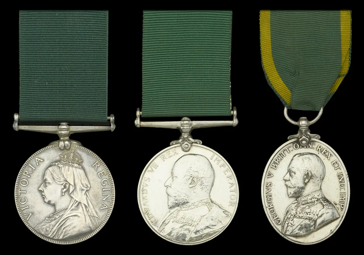 Volunteer Force Long Service Medal (2), V.R. (9 C. Sgt.-Maj: A. Baillie.