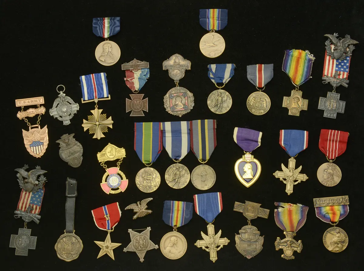 United States of America, Distinguished Service Cross (2), bronze;