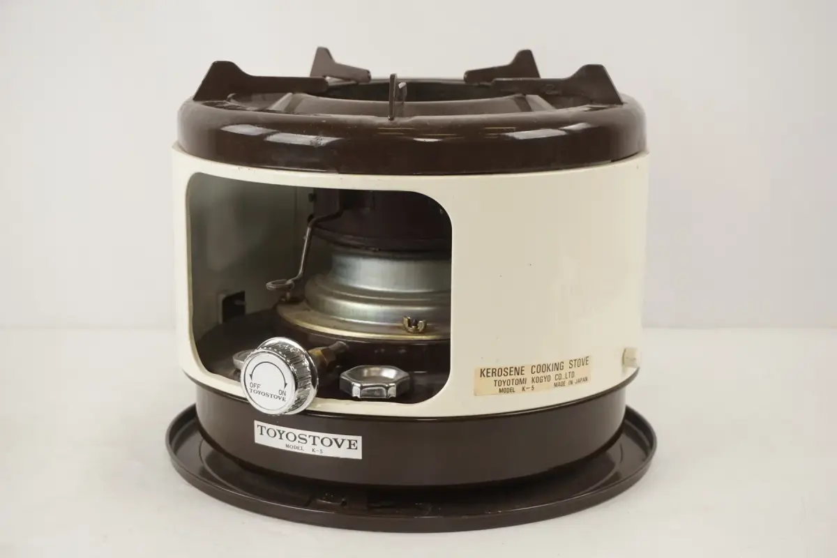Toyostove fotogenkök. B9