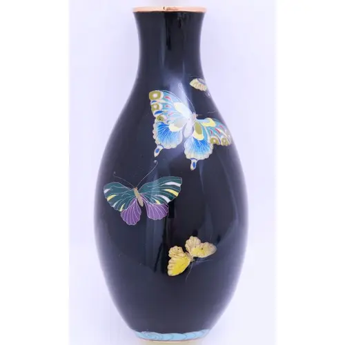 A JAPANESE CLOISONNÉ ENAMEL VASE MEIJI PERIOD (1868-1912) t...