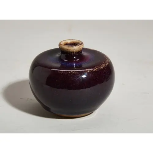 A SMALL FLAMBÉ GLAZED VASE QING DYNASTY, 18TH / 19TH CENTUR...