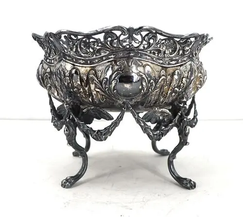 Antique Continental Sterling Silver Elevated Waste Bowl - 30.195 ozt.
