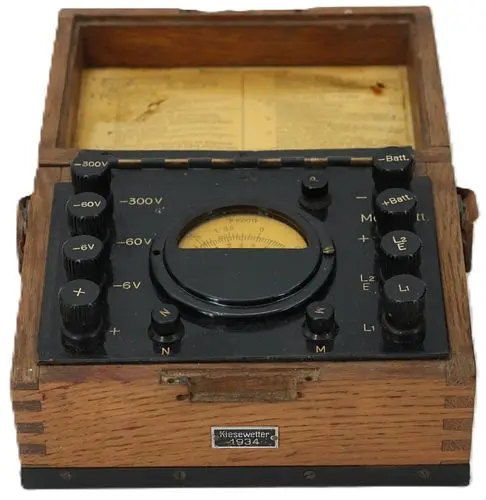 1934 German Kiesewetter Voltmeter in Original Wood Case