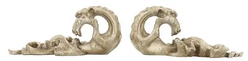 Pair of Curtain Tiebacks with Gargoyle Heads in Classical Acanthus Leaf Foliage