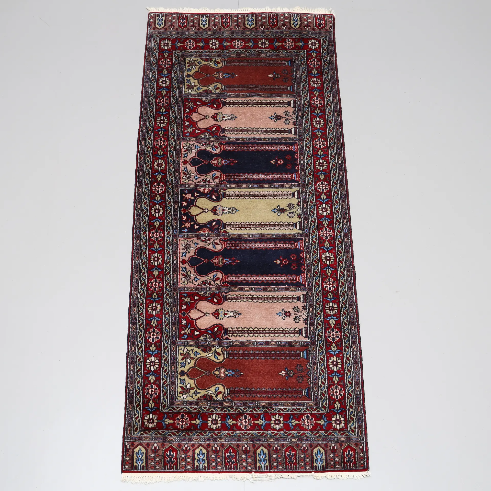 MATTA, gallerimodell, handknuten, orientalisk.