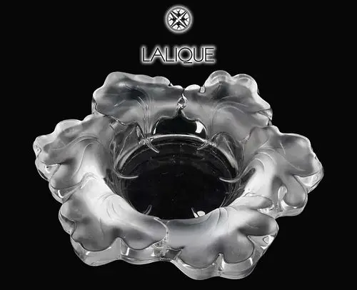 A Vintage French Lalique CAPUCINES Crystal Centerpiece/Bowl, Signed