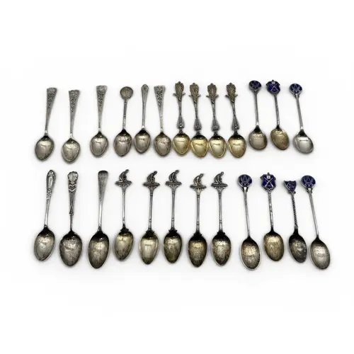 A COLLECTION OF SILVER SILVER SPOONS TO INCLUDE NOVELTY SPOR...
