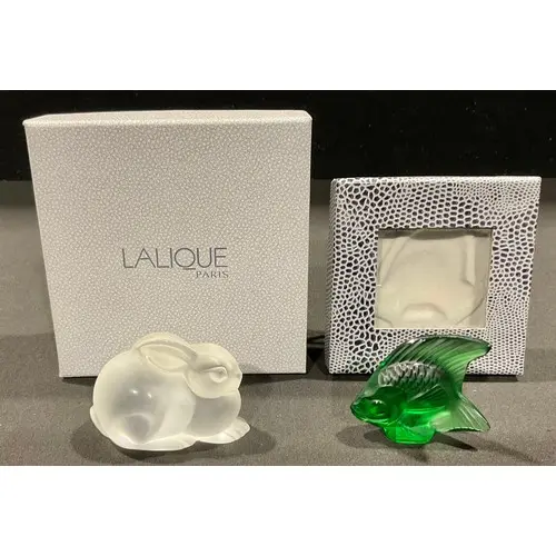 A Lalique frosted glass model, Sitting Rabbit, signed, 4.5cm...