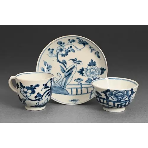 A Bow blue and white toy coffee cup, tea bowl and saucer, c1...